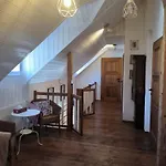 Roubenka U Monince