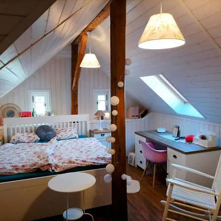 Roubenka U Monince Borotin