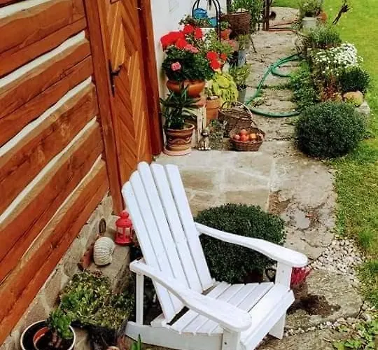 Roubenka U Monince Borotin