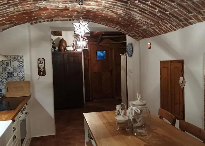 וילה Roubenka U Monince